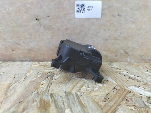 VAG 52411483R01 в наличии Киев