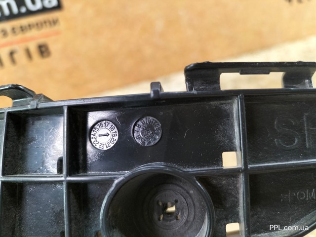 52575F4010 TOYOTA Направляющая заднего бампера правая купить в Житомир
