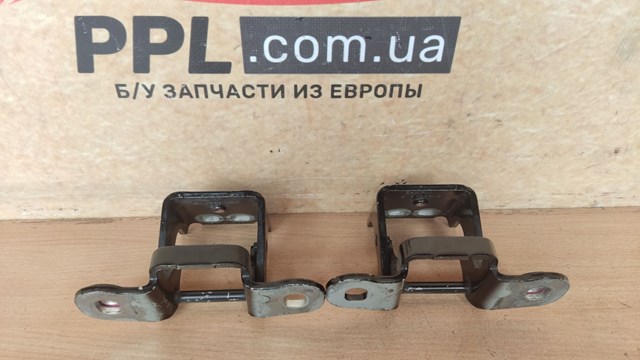 CHRYSLER 55177030AD Петля двери задней левой в наличии Харьков