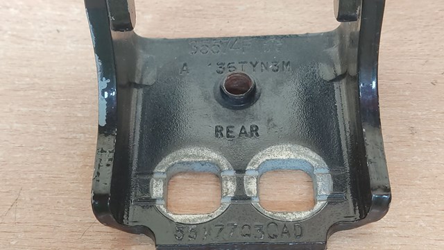 CHRYSLER 55177030AD Петля двери задней левой в наличии Сумы