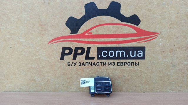 Блок кнопочных переключателей рулевого колеса 56046252AD CHRYSLER