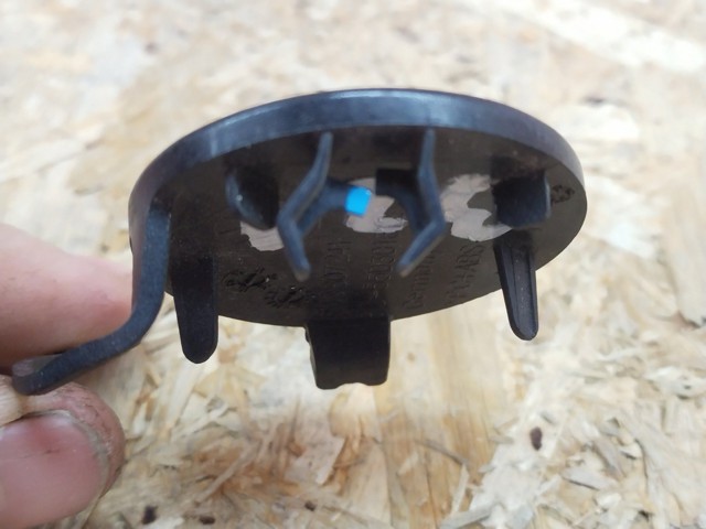 VAG 5G0807241 Заглушка буксировочного крюка в наличии Павлоград