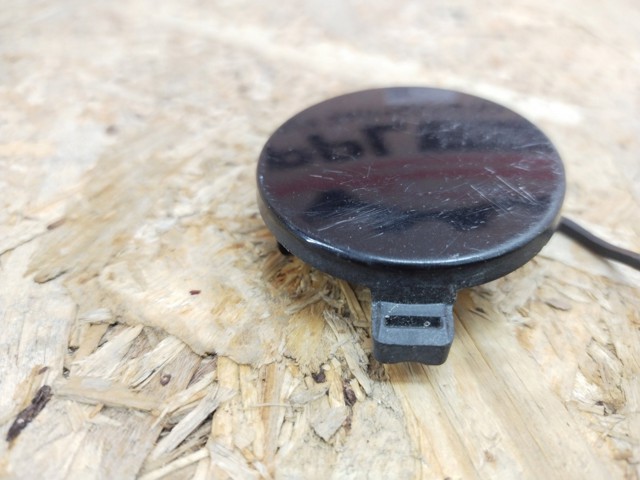 VAG 5G0807241 Заглушка бампера буксировочного крюка передняя в наличии Павлоград