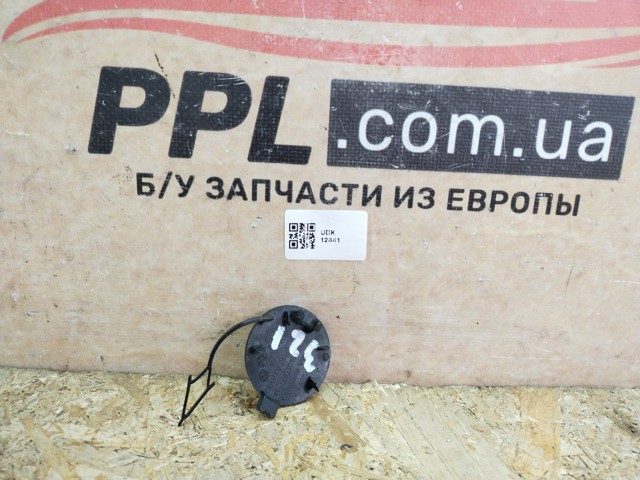 VAG 5G0807241 Заглушка буксировочного крюка в наличии Украина