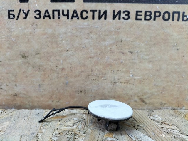 5G0807241D Заглушка бампера буксировочного крюка передняя купить Ирпень
