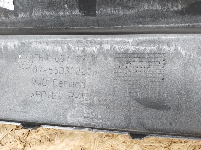 Буфер (бампер) передний 5H0807221H VAG