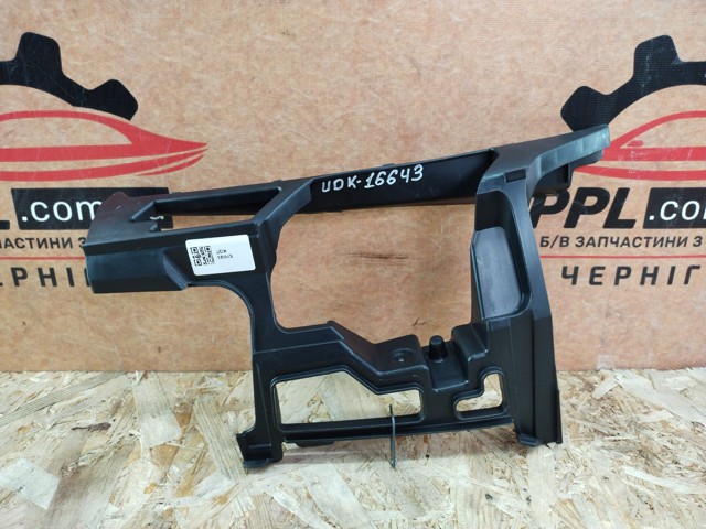 Крепление бампера 5K0807723B VAG