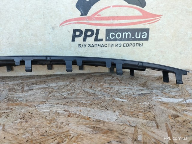 5P9853667 Решетка радиатора купить Черновцы