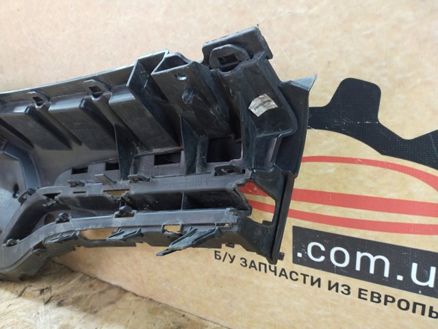 623101381R RENAULT Решетка радиатора купить в Каменское