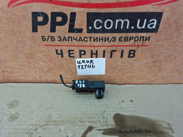 Датчик давления пневматической тормозной системы 6786746 BMW