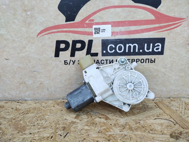 Мотор стеклоподъемника двери передней, правой 6927028 BMW