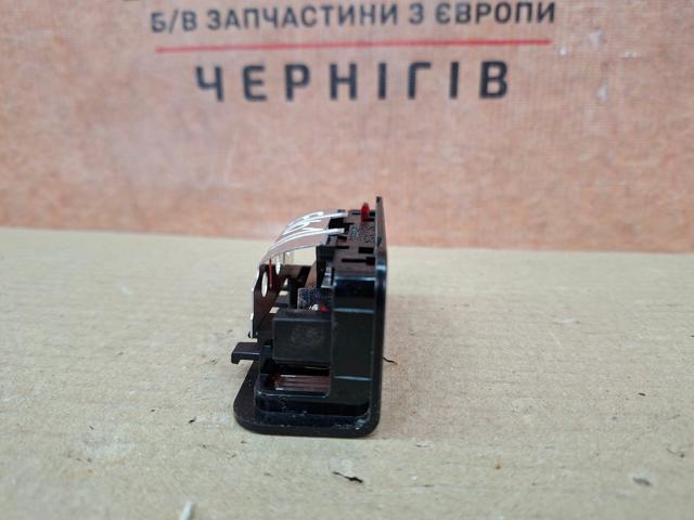 6962569 BMW Лампа освещения багажника купить в Винница