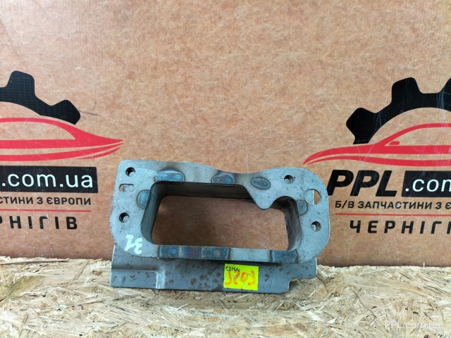 Кронштейн усилителя заднего бампера 6M2117F903AC FORD