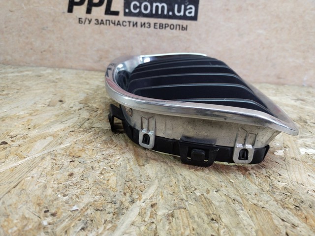 Решетка радиатора левая 7239021 BMW