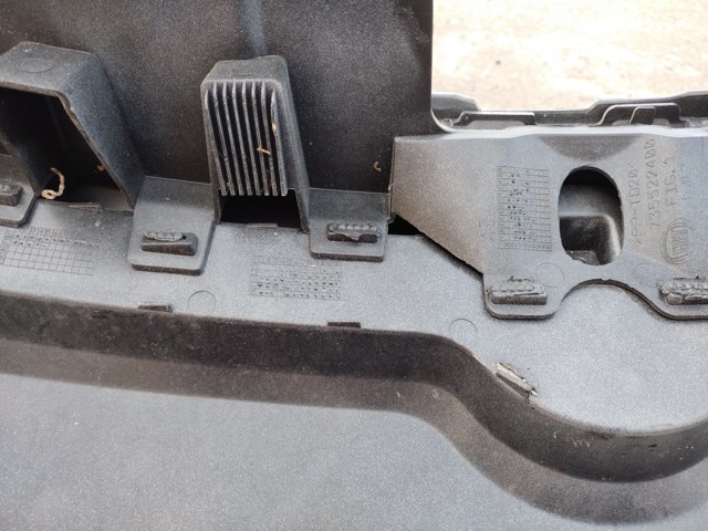 Кожух бампера переднего 735522402 FIAT