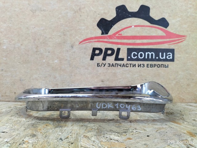 7371748 BMW Решетка радиатора правая купить в Николаев