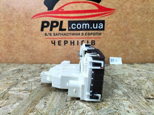 VAG 7C0843014CS Замок двери боковой сдвижной правой в наличии Харьков