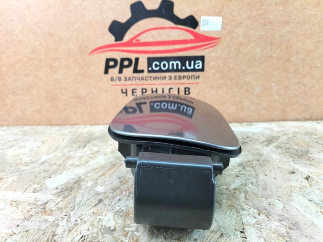 VAG 7P6809857A Корпус заливной горловины топливного бака в наличии Чернигов