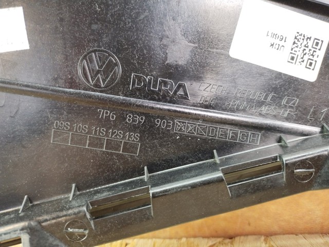 7P6839903 VAG Накладка двери задней левой вертикальная купить в Черновцы