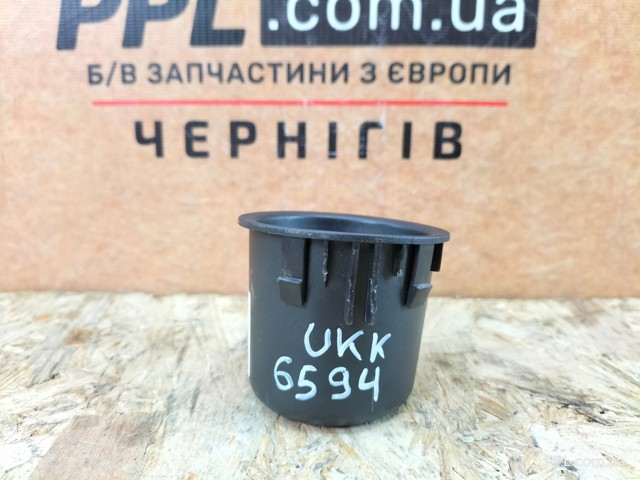 7P6864897 VAG Пепельница центральной консоли купить в Одесса