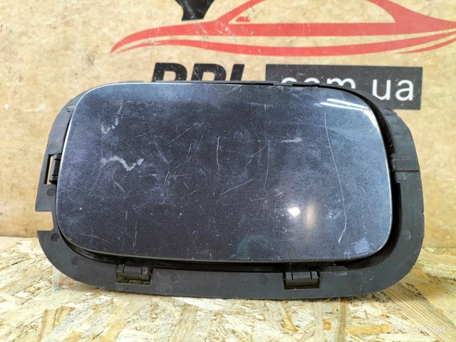 Заливная горловина топливного бака 8200002163 RENAULT