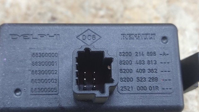 Кнопка аварийной сигнализации 8200214896 RENAULT