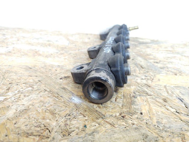 Топливная рампа 8200842432 RENAULT