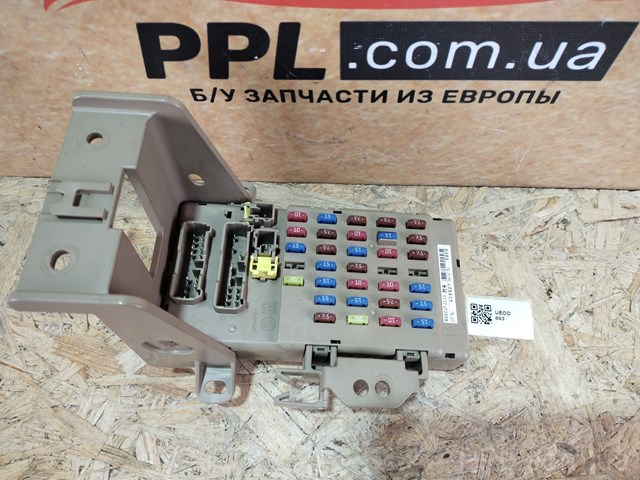 Коробка предохранителей 82201FJ110 SUBARU