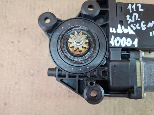 827303178R RENAULT Мотор стеклоподъемника двери задней правой купить в Полтава