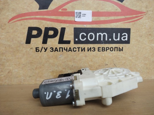 RENAULT 827310002R Мотор стеклоподъемника двери задней левой в наличии Черкассы