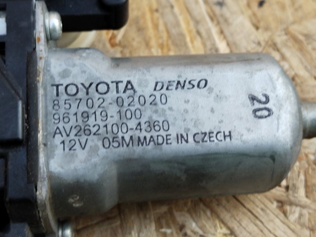TOYOTA 8570202020 Мотор стеклоподъемника двери передней левой в наличии Днепр