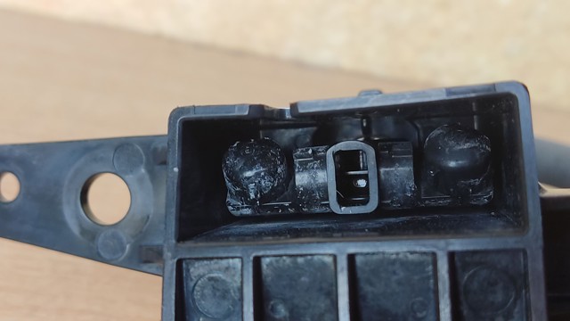 Форсунка омывателя передней левой фары 86636SC010 SUBARU