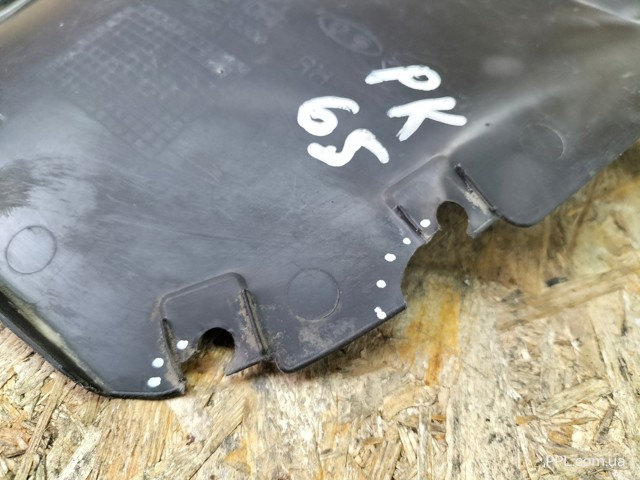 Подкрылок задний правый 868221C500 HYUNDAI