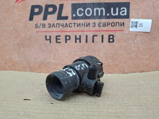 VAG 8K0122293F Фланец системы охлаждения в наличии Харьков