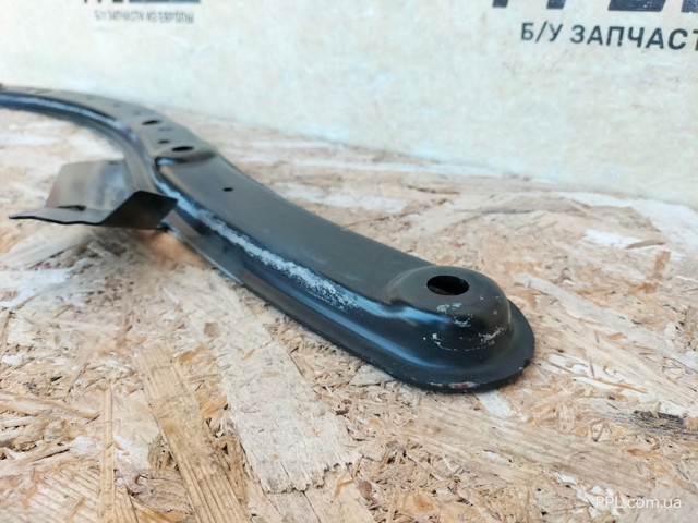 8V61A10684AC Распорка передних стоек подвески купить Сумы