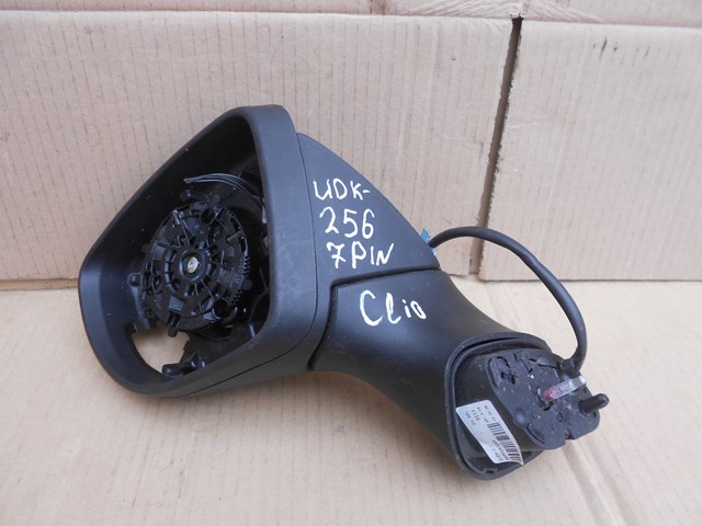 Зеркало наружное правое 963025724R RENAULT