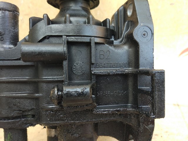 9647767180 FORD Корпус термостата купить в Винница