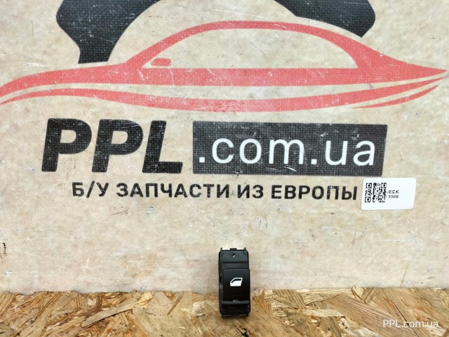 Кнопки заднего правого стекло подъемника 96762292ZD PEUGEOT