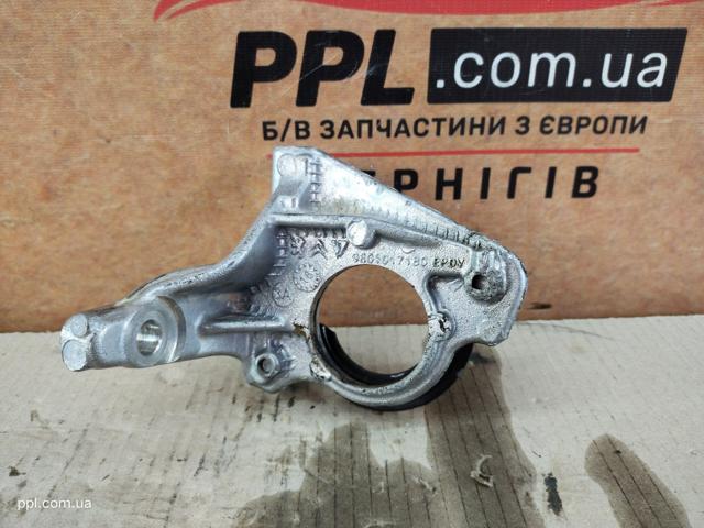 9801017180 PEUGEOT Опора подвесного подшипника передней полуоси купить в Черкассы
