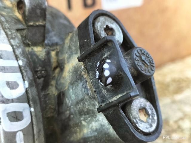 FORD 9804021880 Насос вакуумный в наличии Черновцы