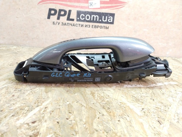 MERCEDES A0997601800 Держатель наружной ручки двери передней правой в наличии Ужгород