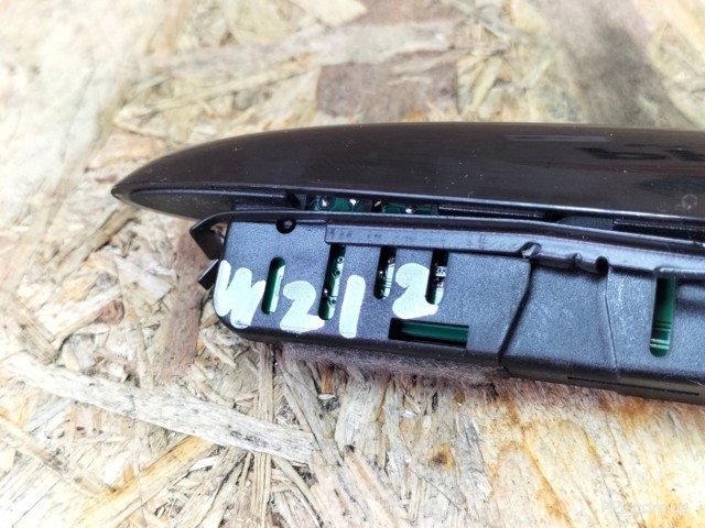 A1715420123 MERCEDES Дисплей парктроника купить в Ровно