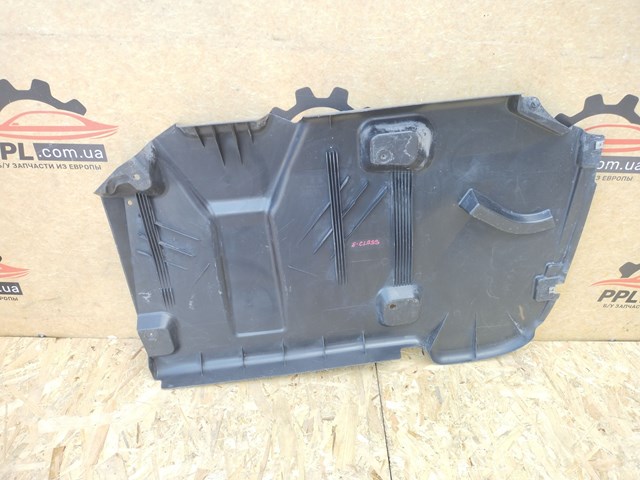 MERCEDES A2136902600 Защита днища задняя в наличии Ужгород