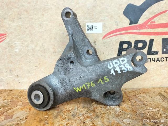 Верхняя подушка двигателя A2462401309 MERCEDES