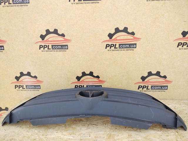 9108852800 MERCEDES Решетка радиатора купить в Черновцы