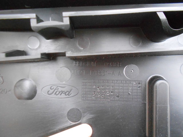 FORD AM2117B861AA Кронштейн бампера заднего центральный в наличии Киев
