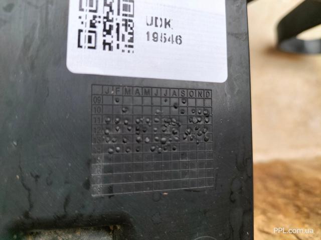 AM51R17B861AD FORD Кронштейн бампера заднего центральный купить в Ужгород