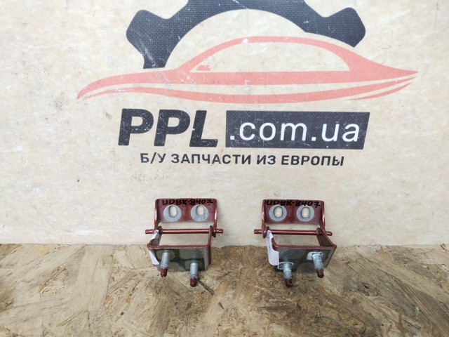 AM51U42900AE FORD Петля крышки багажника купить в Украина