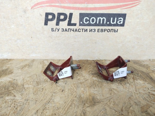 AM51U42900AE FORD Петля крышки багажника купить в Кривой Рог
