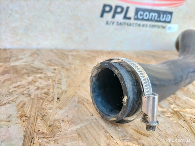 AV616K863JC Шланг (патрубок) интеркуллера купить Чернигов